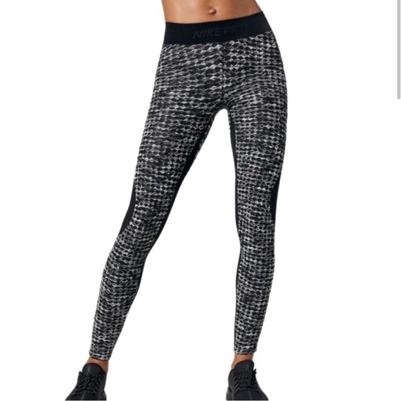 NWT Nike Warm Velour Hyper Warm Leggings - Picture 10 of 10